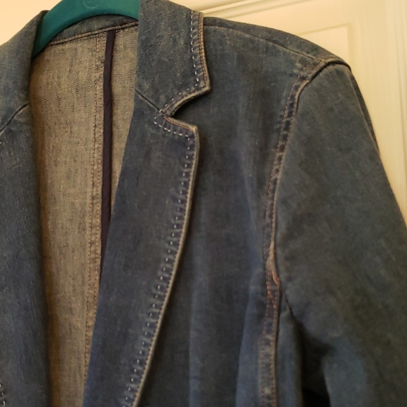 Jean Jacket - Picture 6 of 11